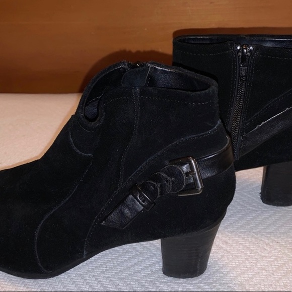 Bass Black Booties, Size 7 Medium - Picture 5 of 5